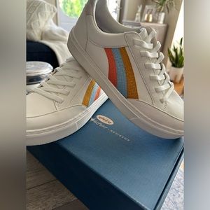 Super cute and comfortable tennis shoes